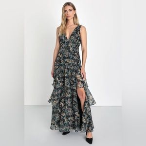 Lulus size medium floral maxi dress. Formal.